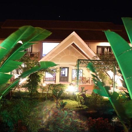 Daosavanh Resort&Spa Hotel Savannakhet Exterior foto
