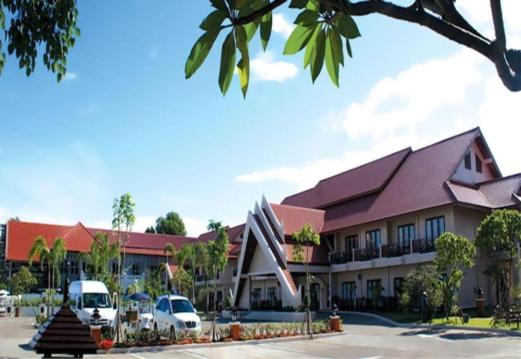 Daosavanh Resort&Spa Hotel Savannakhet Exterior foto